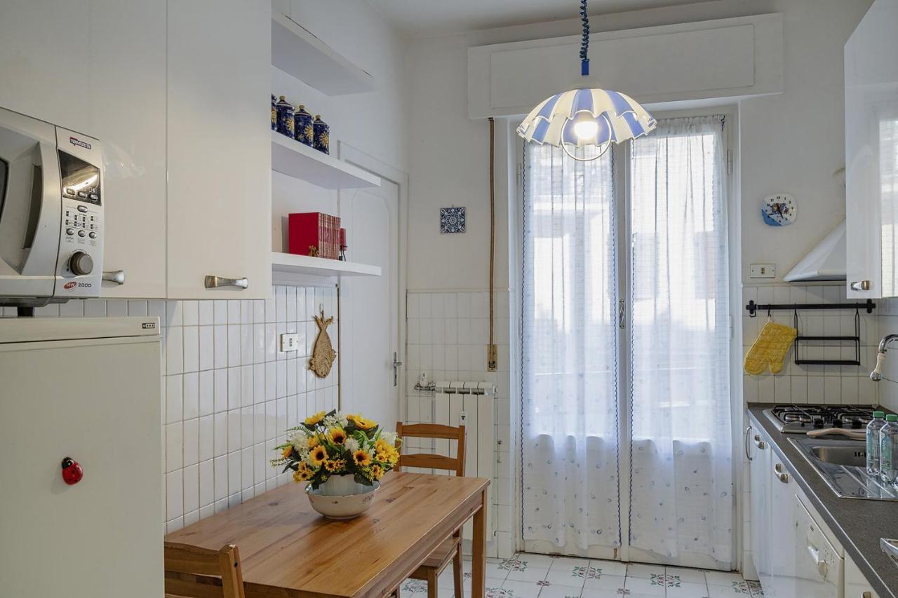 Homey Seaview Apartment By Wonderful Italy เจนัว ภายนอก รูปภาพ